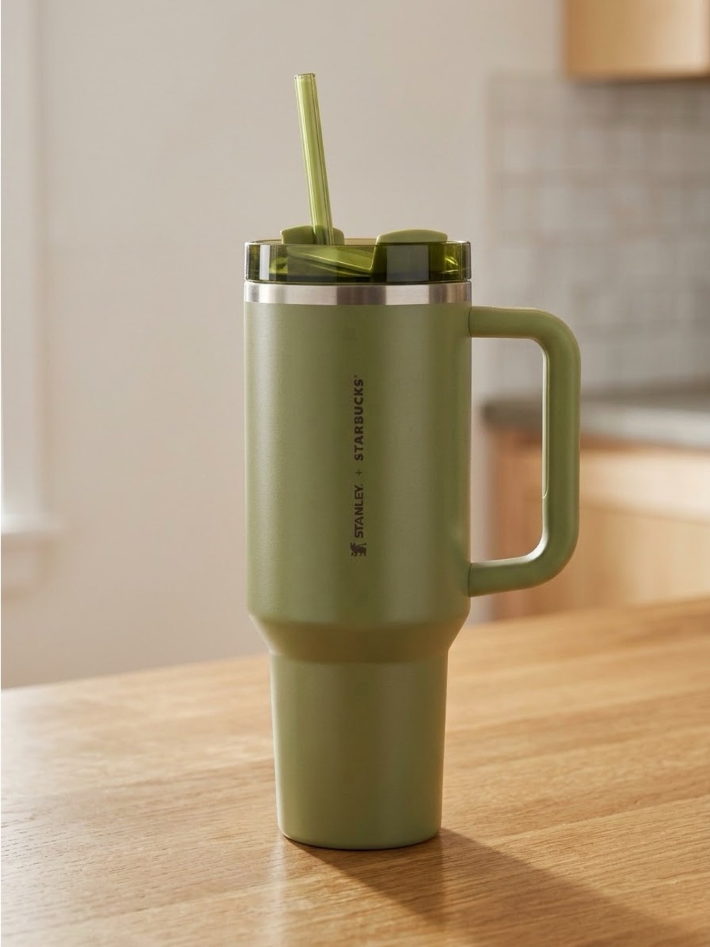 Stanley x Starbucks Olive Green Insulated Travel Mug with Straw (RARE ltd ed)